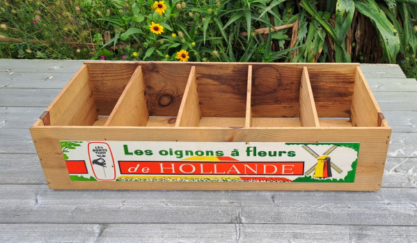 Caisse en bois vintage n°1044