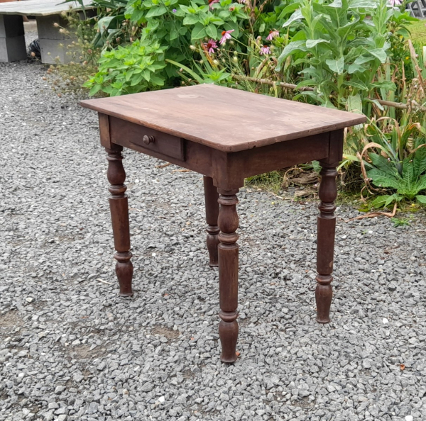 Ancienne table d'appoint n°1092