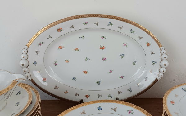 Service de table Limoges 42 pièces n°1120