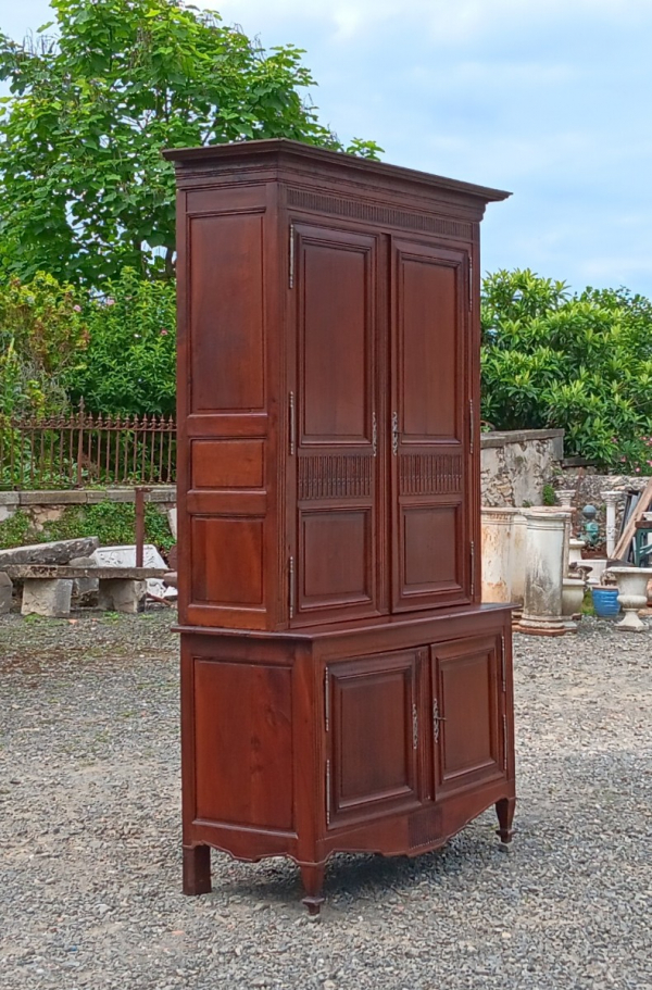 Ancien buffet en noyer n°1114