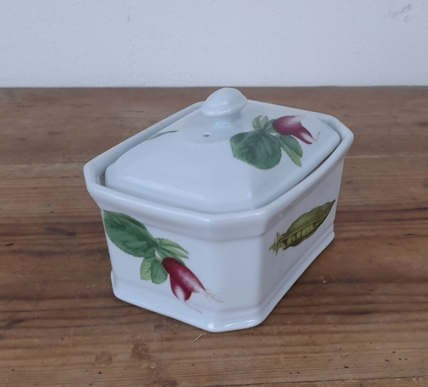 Terrine vintage en porcelaine n°2274