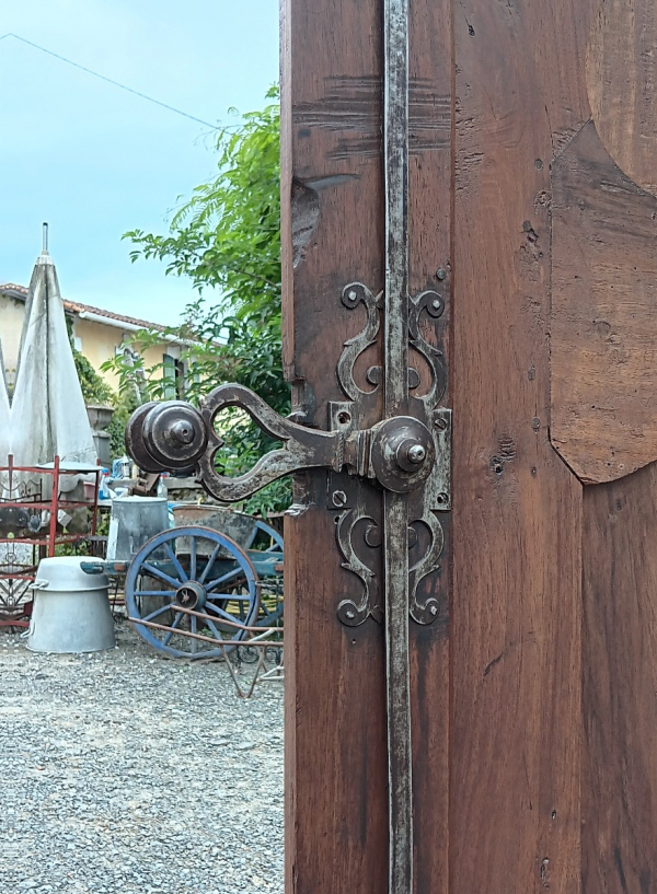 Ancienne armoire Louis XV en noyer n°1113