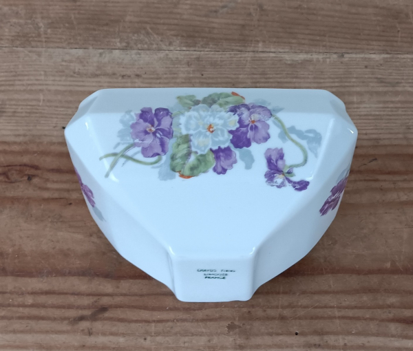 Porte savon en porcelaine de Limoges / Violettes / n°1283