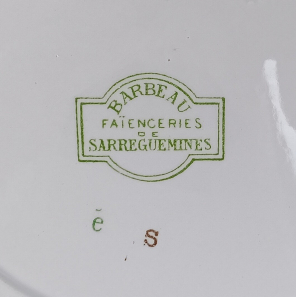 Ancien plat Barbeau Sarreguemines n°1425