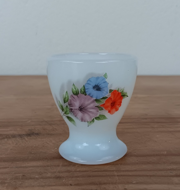 Coquetier vintage Arcopal fleurs n°1500