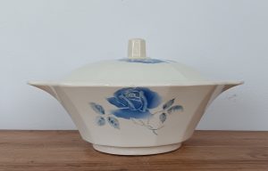 Soupière vintage Digoin Sarreguemines Rose bleue n°1539