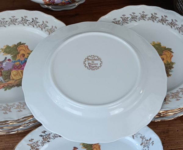 Service de table en porcelaine Fragonard n°1580