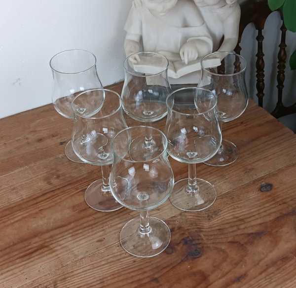 Lot de 6 grands verres a vin ou a cocktail n°1918