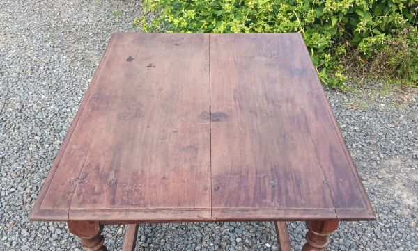 Ancienne table d'appoint en chêne n°1823