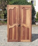 Ancienne paire de portes d'armoire en noyer n°1252