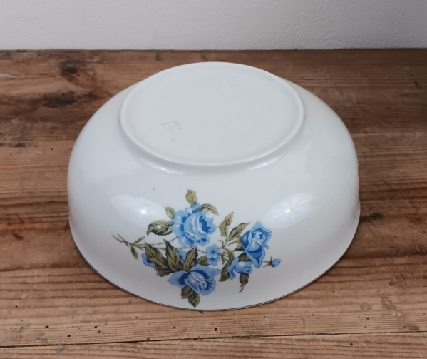 Ancien saladier en porcelaine n°1418