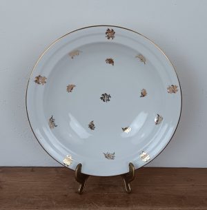 Plat en porcelaine n°1979