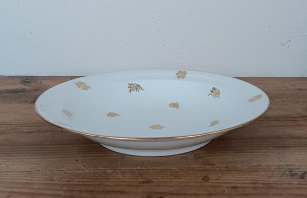 Plat en porcelaine n°1979