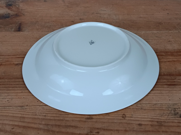 Plat en porcelaine n°1979