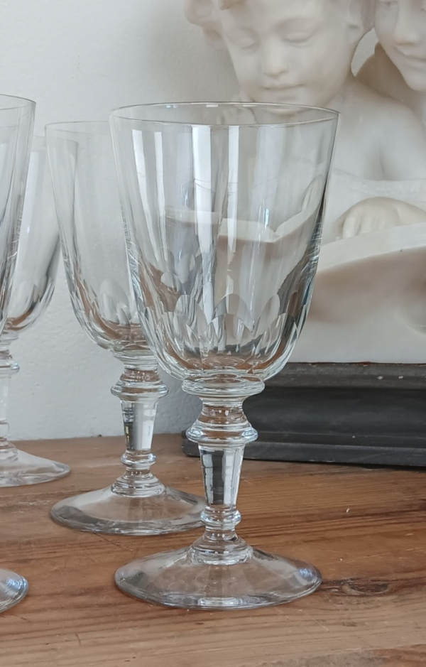 Lot de 8 anciens verres soufflés n°1575