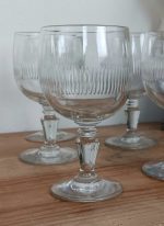 Lot de 9 anciens verres soufflés n°1529