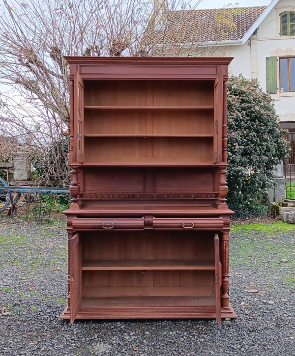 Ancien buffet en noyer n°1700 -1695