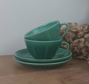 Lot de tasses vintages vertes n°1809