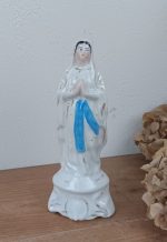 Ancienne vierge en porcelaine n°2012