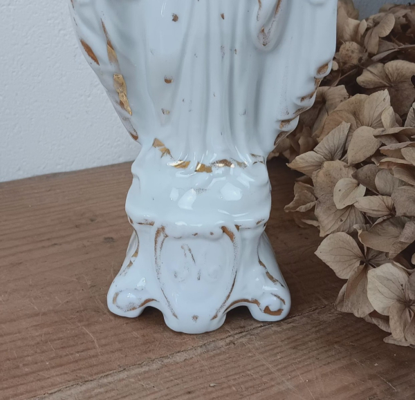 Ancienne vierge / Porcelaine de Paris n°2033