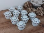 Lot de 10 pots a crème en porcelaine n°2057