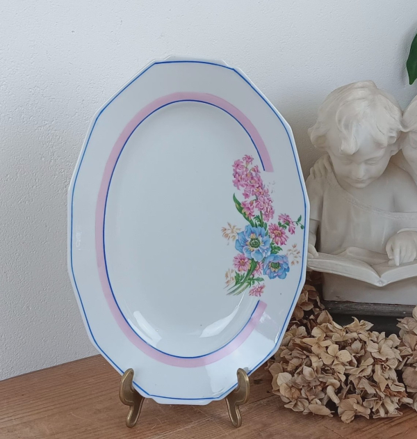 Plat ovale en porcelaine n°2066