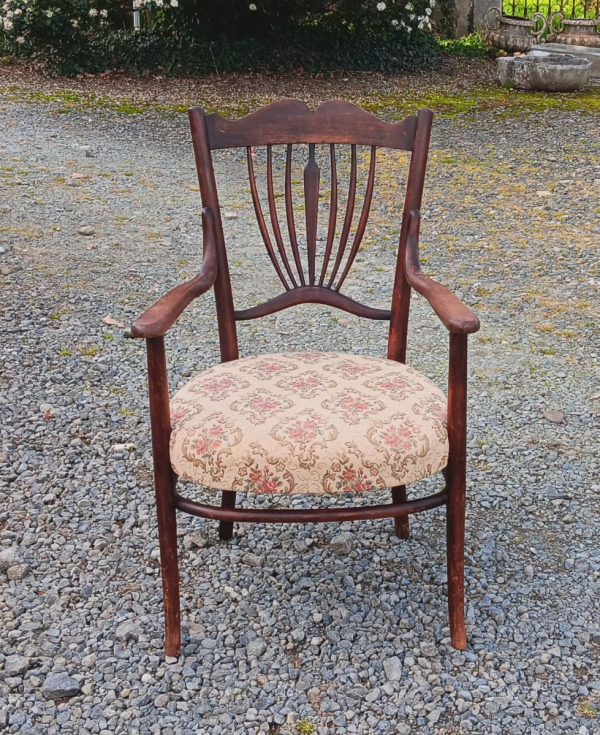 Ancien fauteuil Fischel / Bois courbé / n°2073