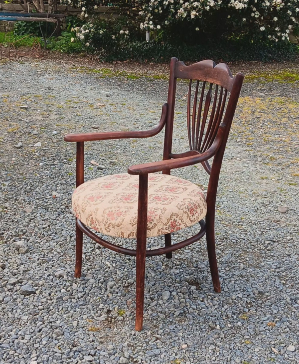 Ancien fauteuil Fischel / Bois courbé / n°2073