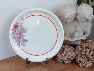 Plat vintage en faïence n°2388