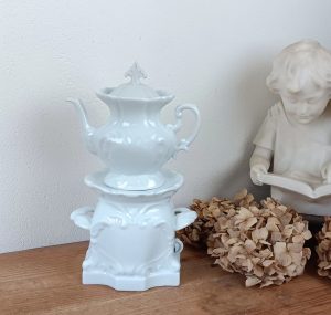 Superbe tisanière en porcelaine de Limoges n°2510