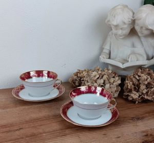 Paire de tasses a petit-déjeuner en porcelaine de Limoges n°2522