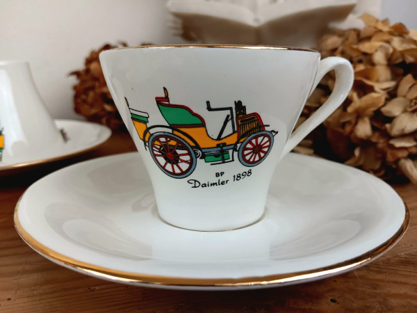 Lot de 6 tasses vintages / Daimler / n°2859