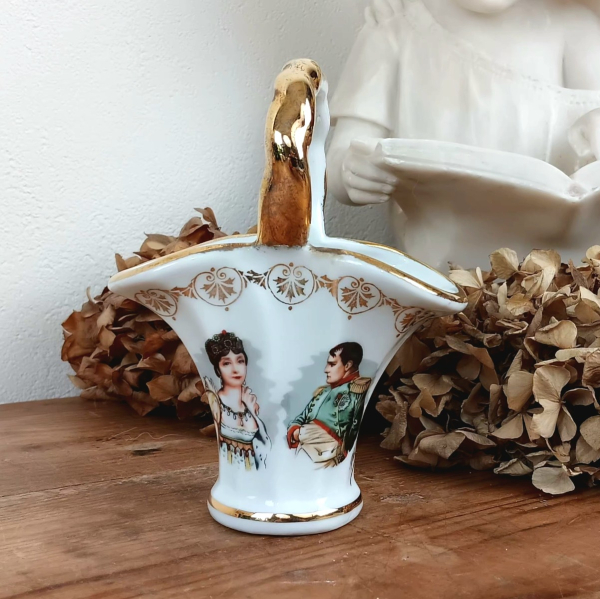 Panier en porcelaine / Napoléon / n°2867