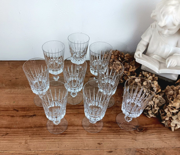 Lot de 9 grands verres en cristal n°2892