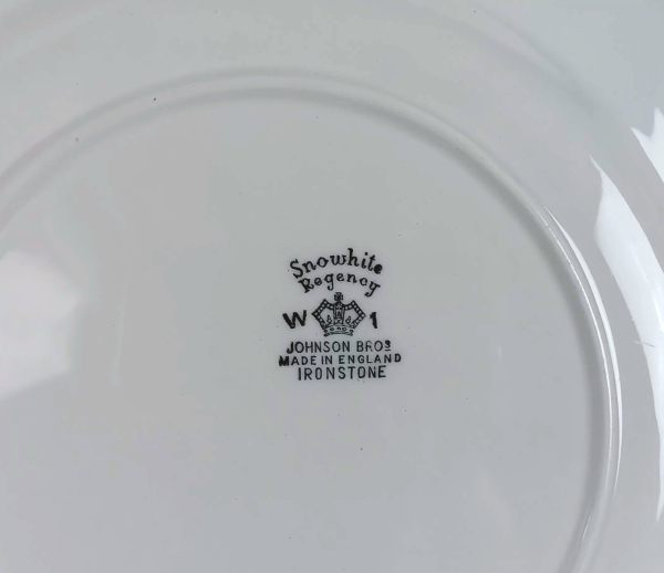 Grand plat Johnson Bros Snowhite Regency n°2919