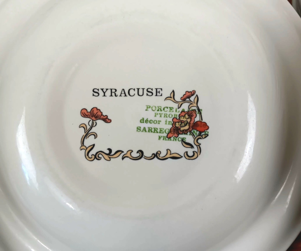 Assiette vintage Sarreguemines Syracuse n°2979