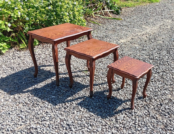 Lot de 3 tables gigognes n°2955