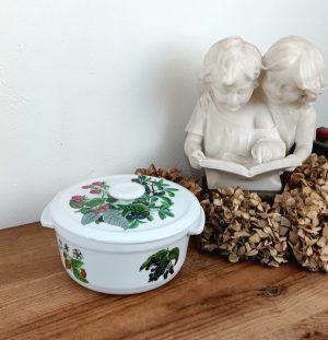 Cocotte en porcelaine de Paris / Les fruits sauvages / n°2881