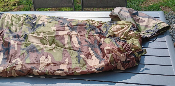 Duvet camouflé n°2883