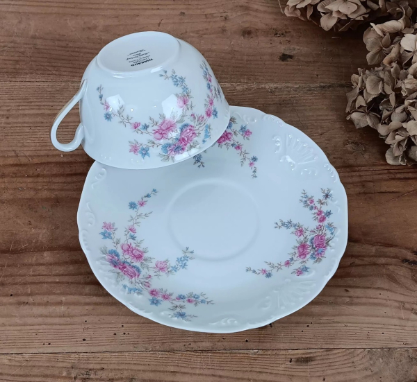 Tasse a petit déjeuner / Limoges / Tharaud / Romance / n°31090