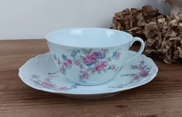 Tasse a petit déjeuner / Limoges / Tharaud / Romance / n°31100