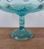 Coupe sur pied / Verre pressé moulé turquoise / n°10073