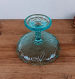 Coupe sur pied / Verre pressé moulé turquoise / n°10073