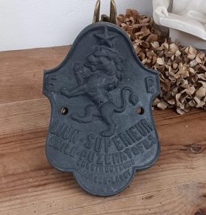 Ancienne plaque de tracteur Lion / Puzenat / n°10176