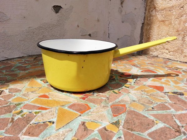 Ancienne casserole en tôle émaillée n°3316