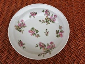 Ancien plat Limoges / frugier / n°3812