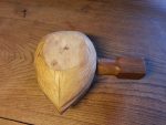 Casse Noix / Casse Noisettes / Bois / Artisanal / n°8577