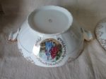 Ancienne soupière / Porcelaine Royal / n°9029