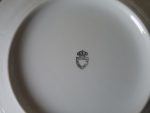 Lot 6 assiettes creuses  / porcelaine royal / n°9024