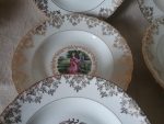 Lot 6 assiettes creuses  / porcelaine royal / n°9025